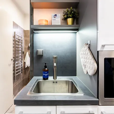 Days - Wtih Fast Wifi And Barrier Free Access In New Town Appartement